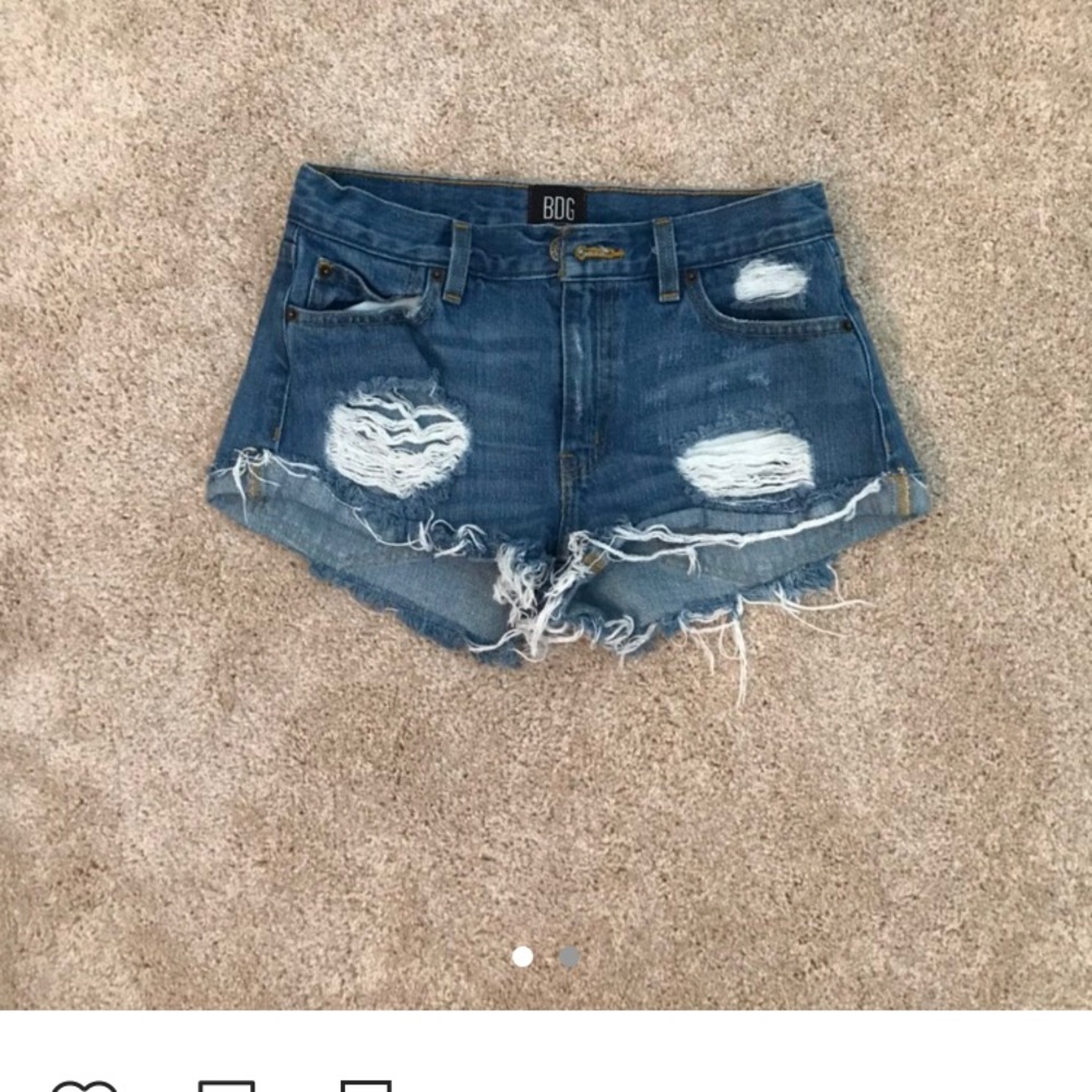 BDG boyfriend low rise shorts